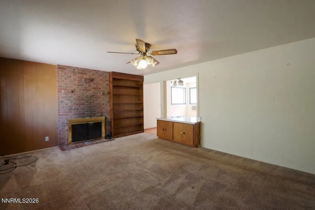 15587 Toll Reno NV 89521
