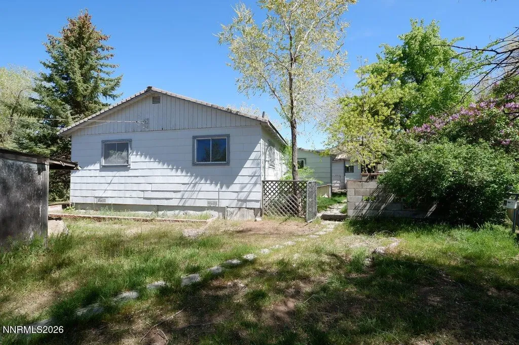 15587 Toll Reno NV 89521
