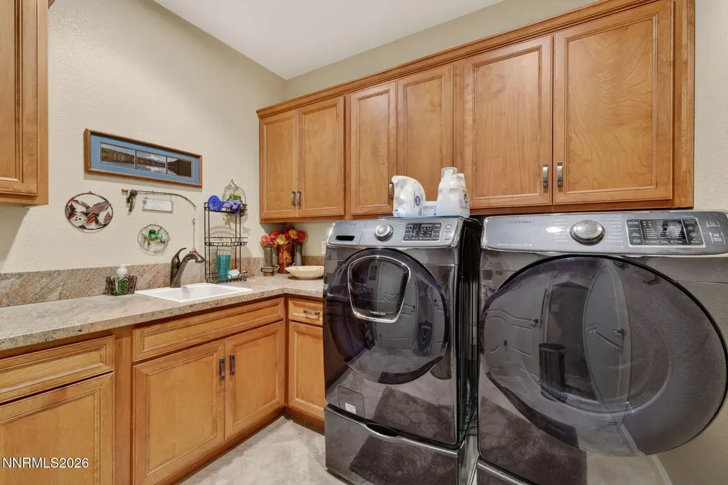 1284 Cedar Brook Gardnerville NV 89460