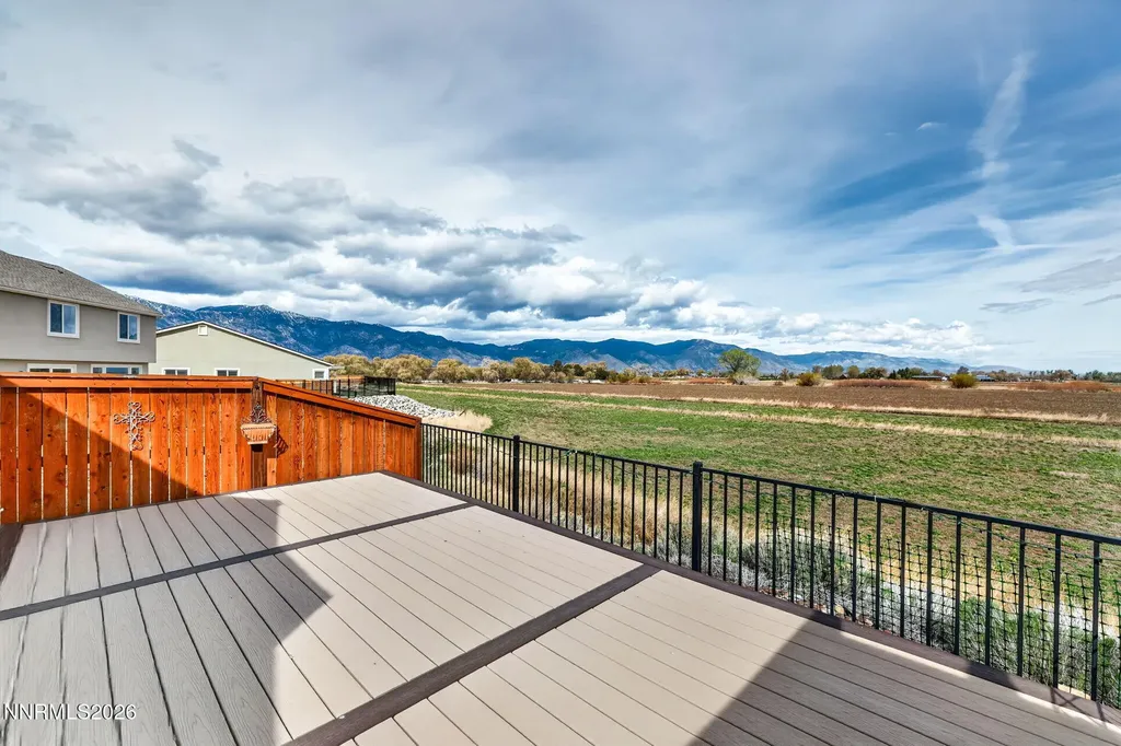 1284 Cedar Brook Gardnerville NV 89460