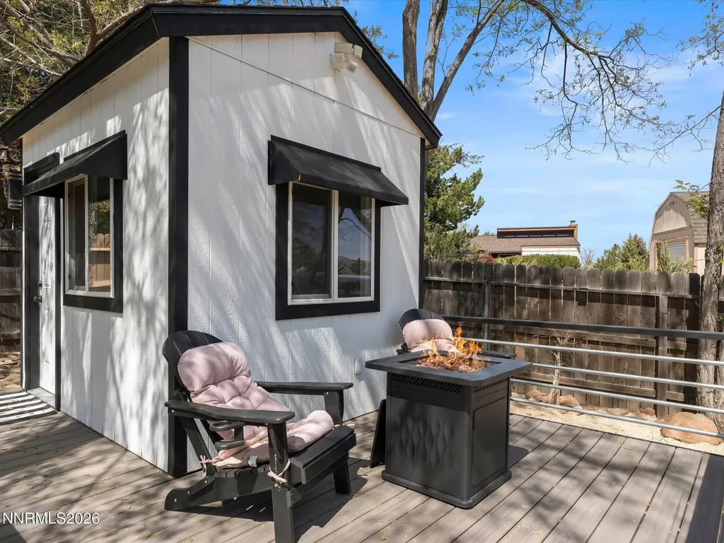 16020 Edmands Reno NV 89511
