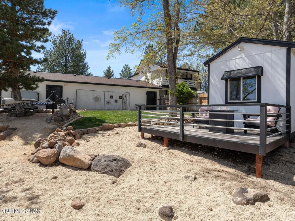 16020 Edmands Reno NV 89511