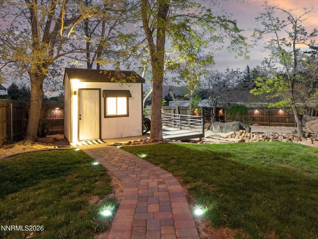 16020 Edmands Reno NV 89511
