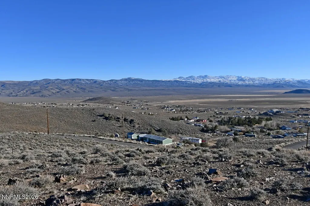 3945 Sandstone Wellington NV 89444