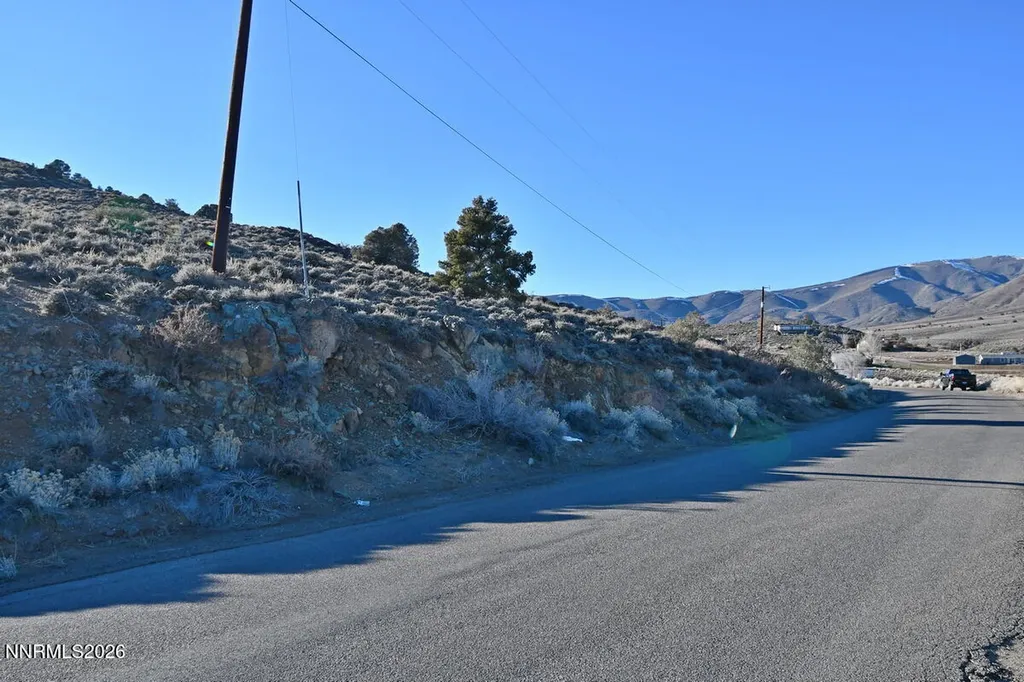 3945 Sandstone Wellington NV 89444