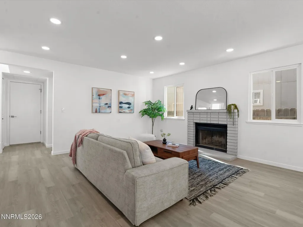 2719 Chavez Reno NV 89502