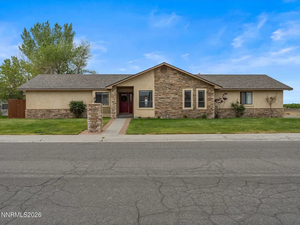 1346 Blue Sage Fallon NV 89406