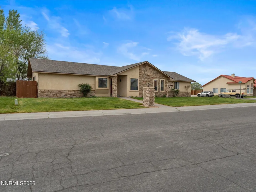 1346 Blue Sage Fallon NV 89406