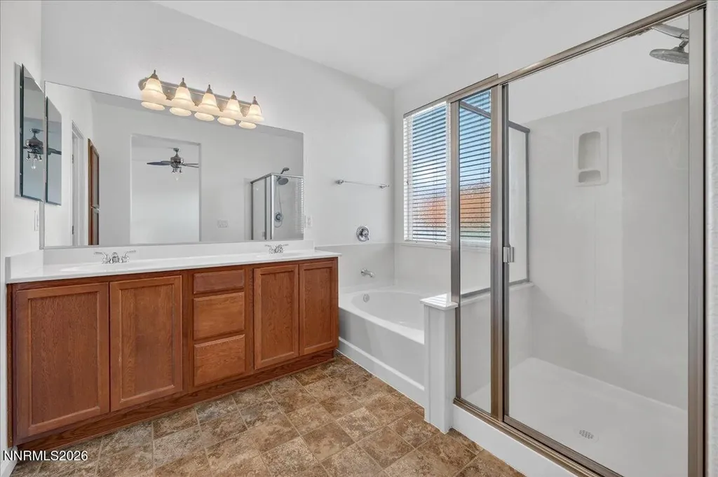 1096 Crown View Reno NV 89523