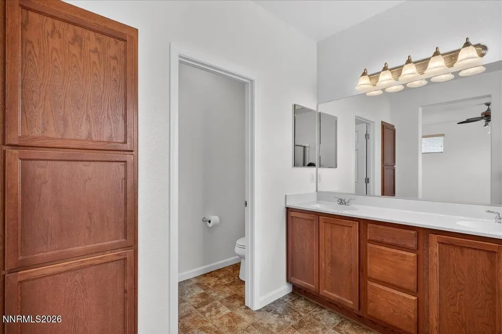 1096 Crown View Reno NV 89523