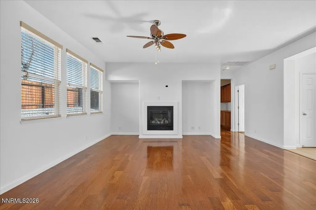 1096 Crown View Reno NV 89523