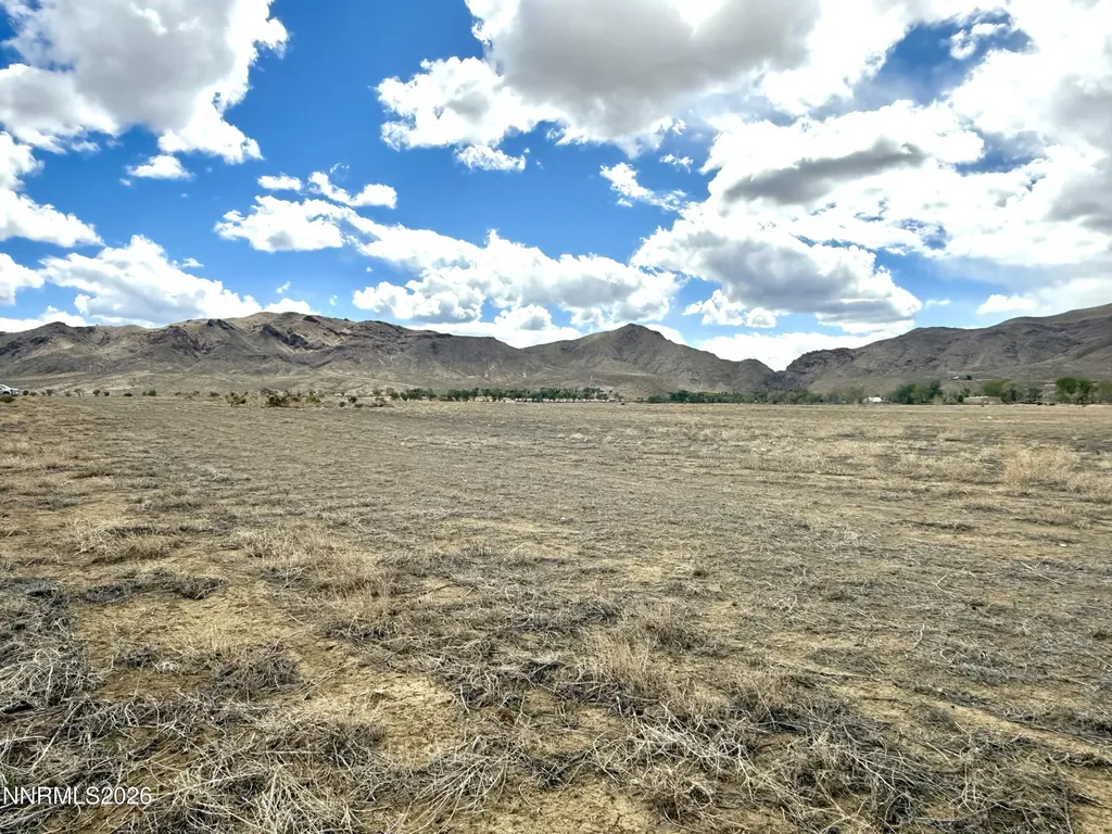 8 Rockland Yerington NV 89447