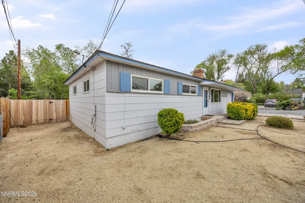 1208 Charles Reno NV 89509