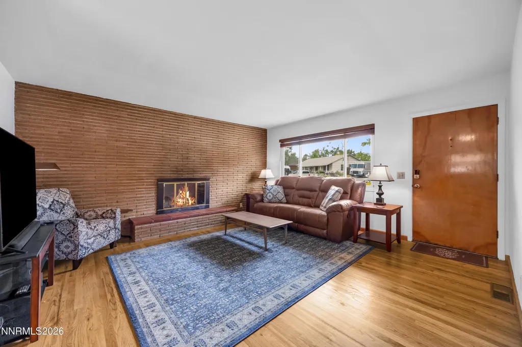 1208 Charles Reno NV 89509