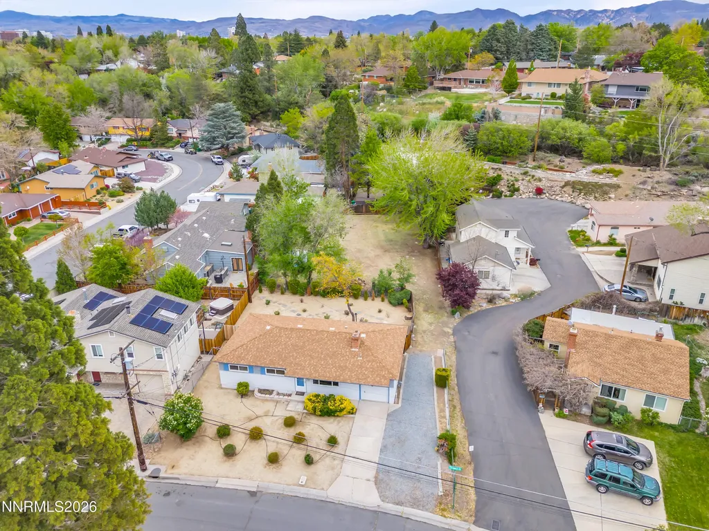 1208 Charles Reno NV 89509