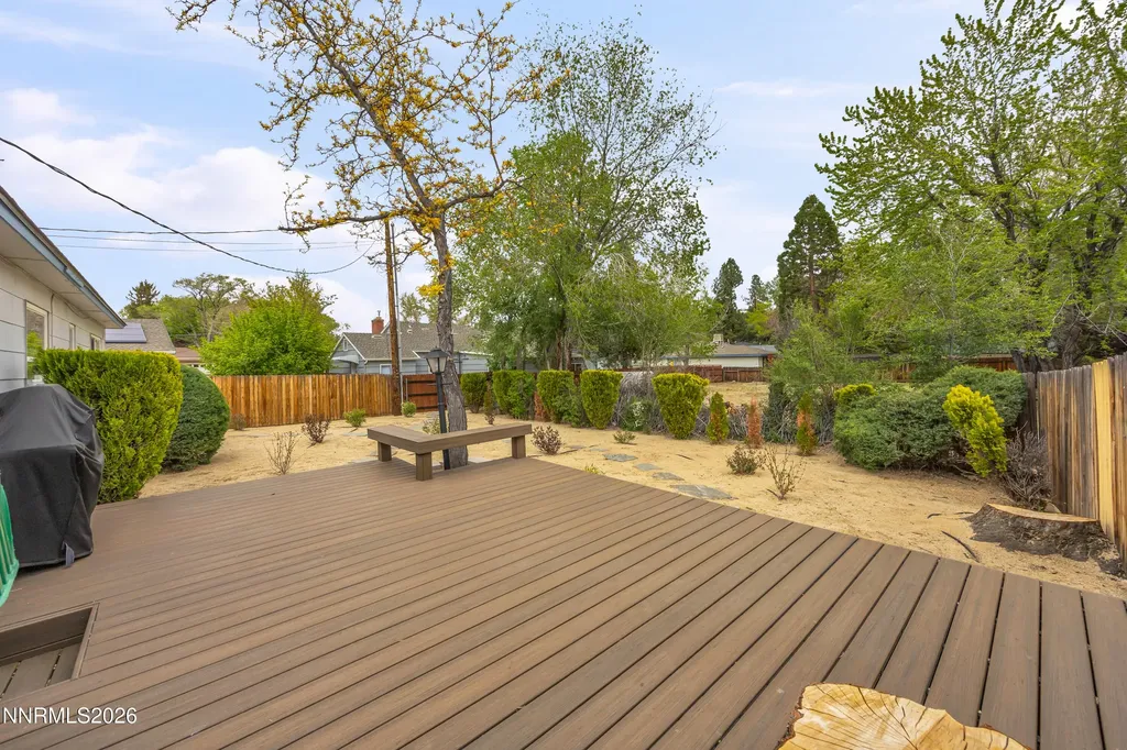 1208 Charles Reno NV 89509
