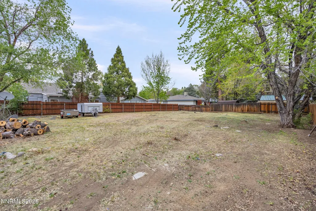 1208 Charles Reno NV 89509