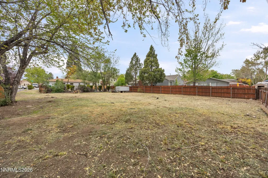 1208 Charles Reno NV 89509