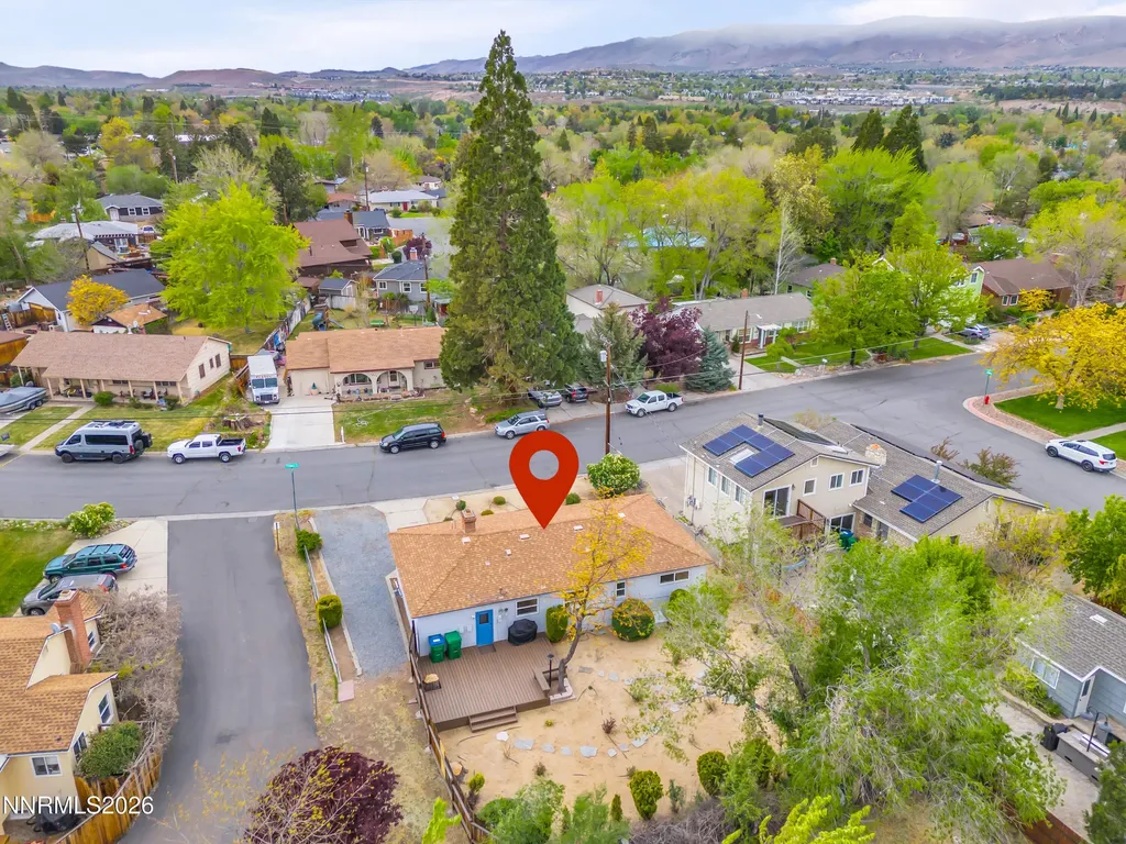 1208 Charles Reno NV 89509
