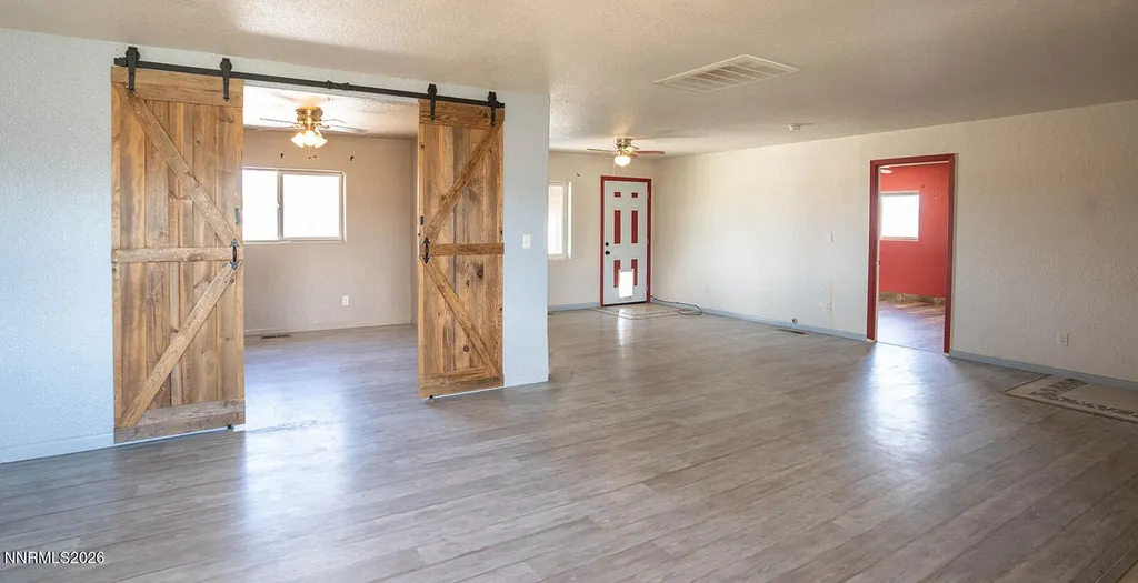 2 Pinehurst Yerington NV 89447