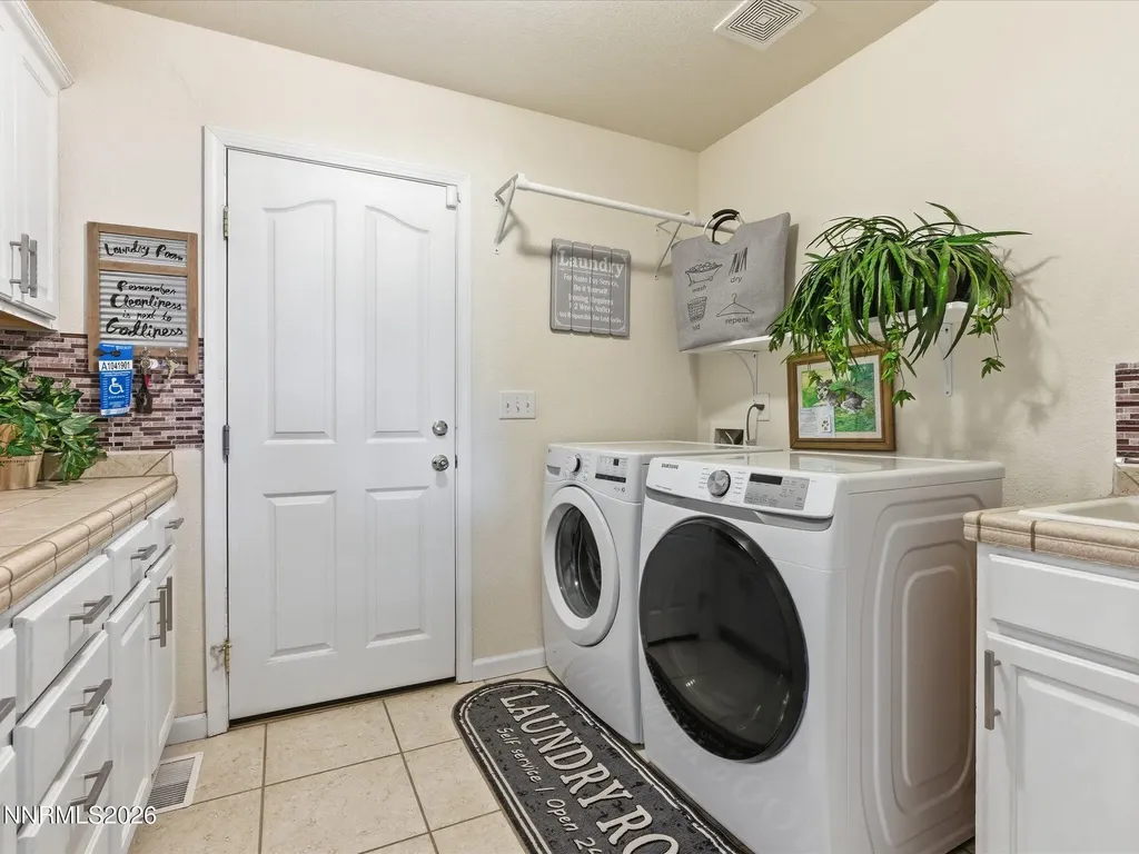 590 Wedge Fernley NV 89408