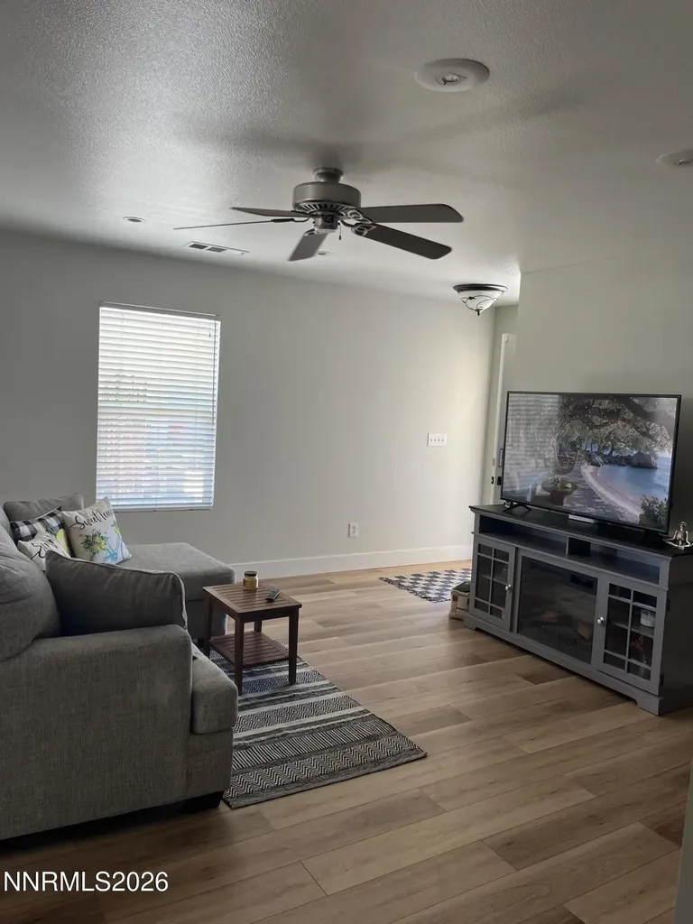 1277 Lullabrooke Sparks NV 89436