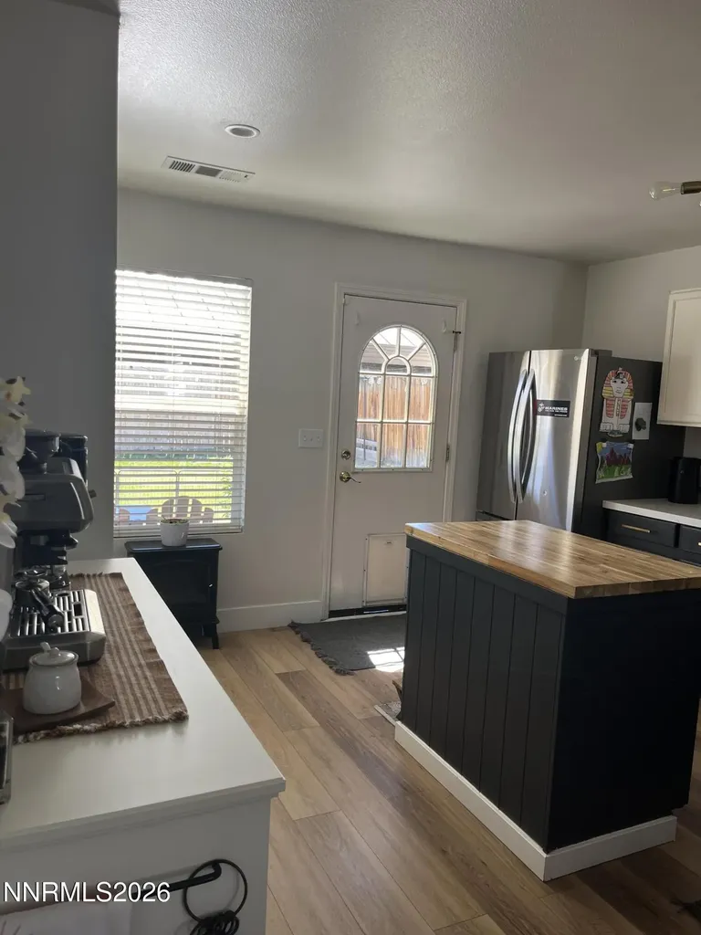 1277 Lullabrooke Sparks NV 89436
