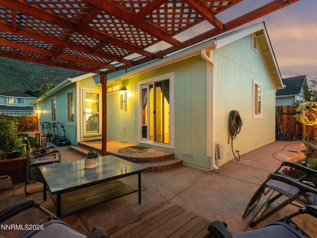 4572 Creekside Reno NV 89502