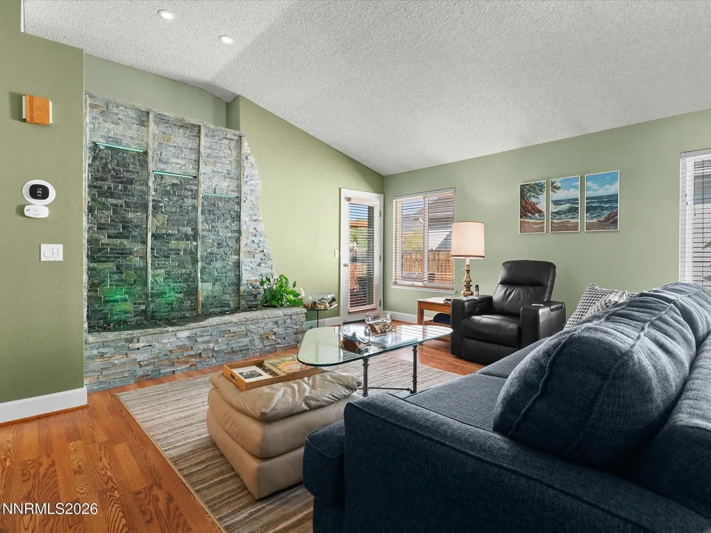 4572 Creekside Reno NV 89502