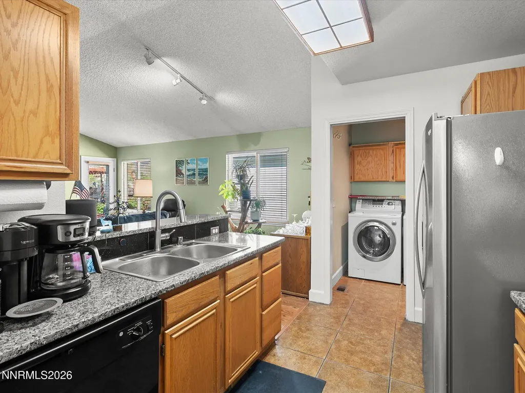 4572 Creekside Reno NV 89502