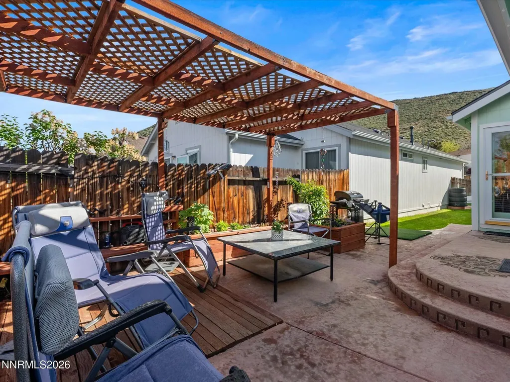 4572 Creekside Reno NV 89502