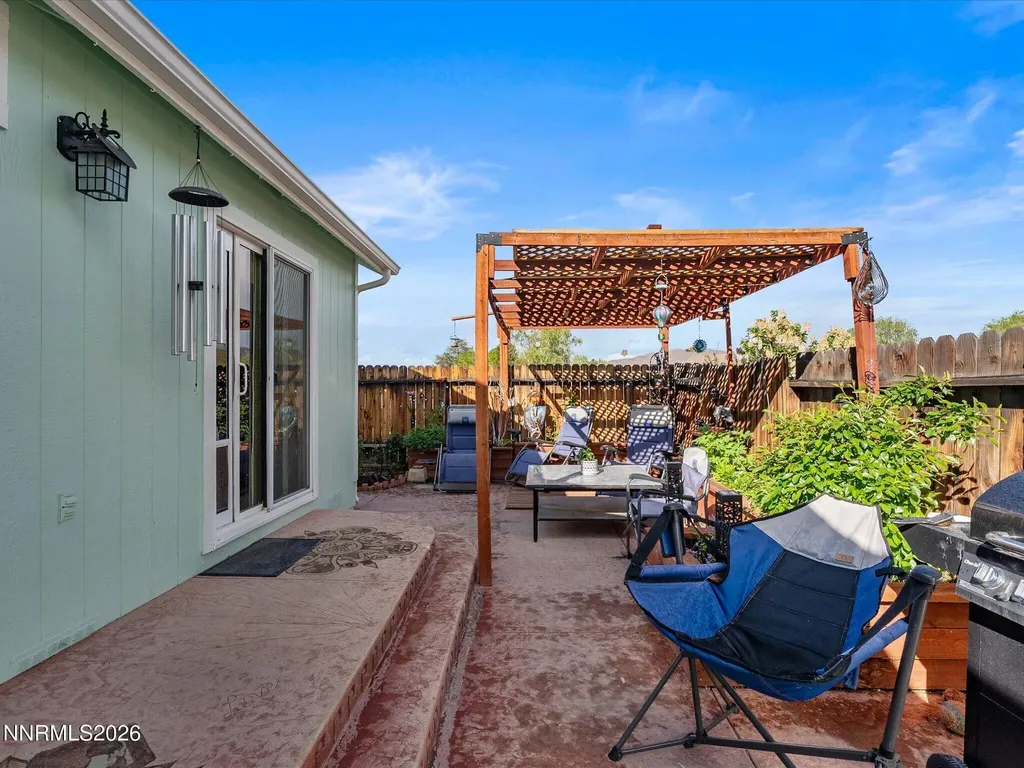 4572 Creekside Reno NV 89502