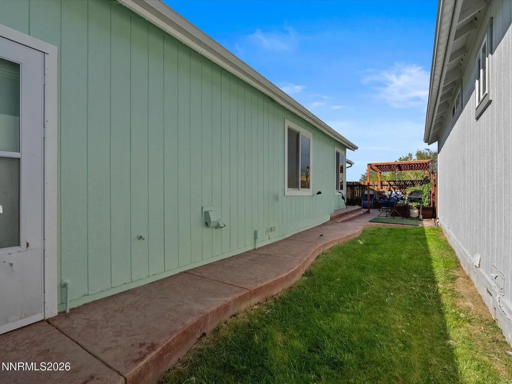 4572 Creekside Reno NV 89502
