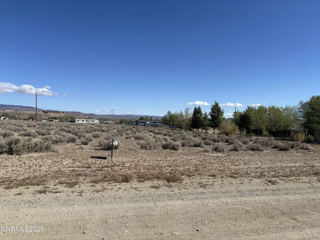 1210 Cooney Silver Springs NV 89429