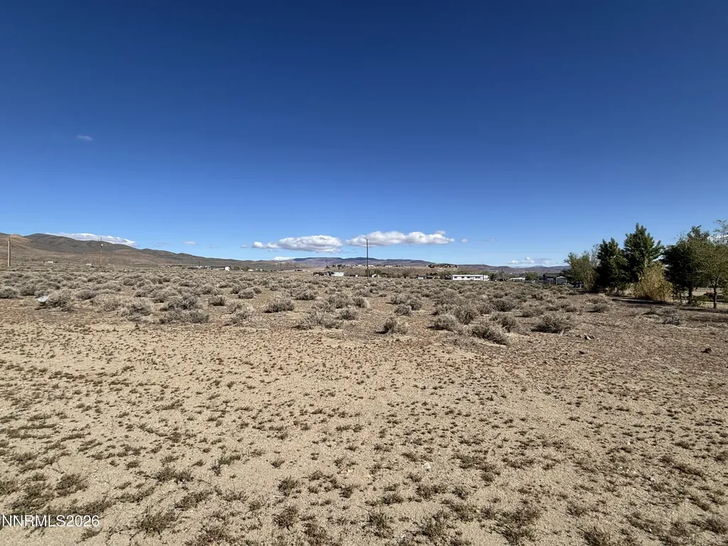 1210 Cooney Silver Springs NV 89429