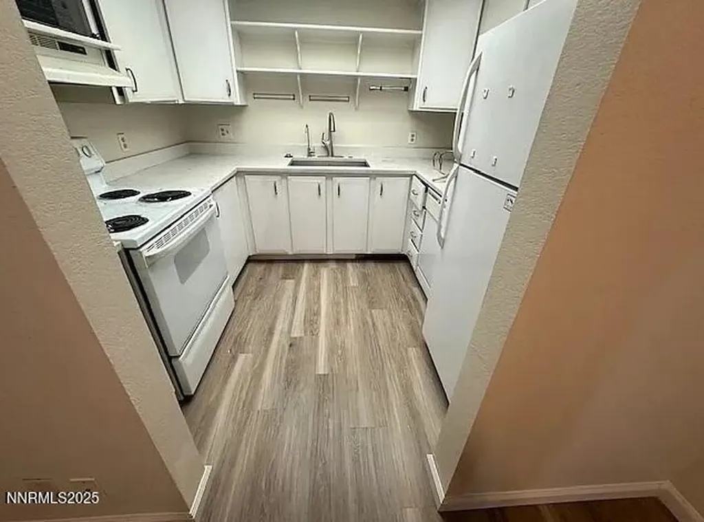 139 Vista Rafael Reno NV 89503
