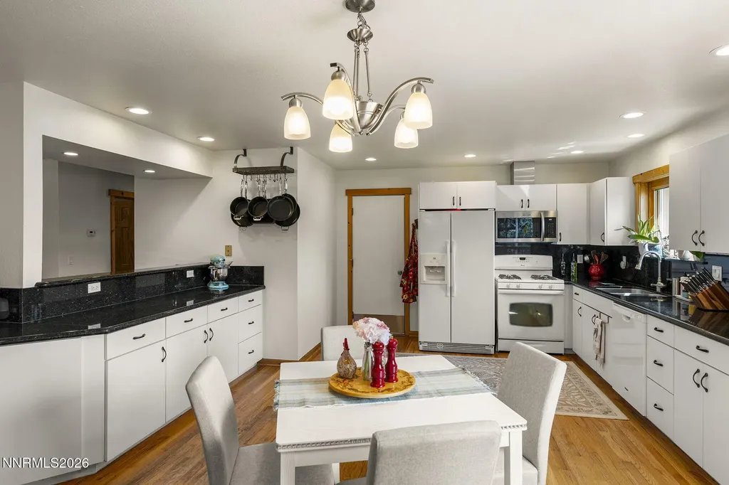 5180 Edmonds Carson City NV 89701