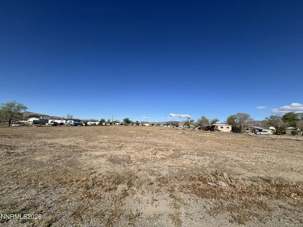 3465 Deodar Silver Springs NV 89429