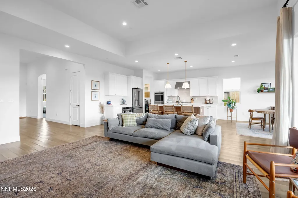 2183 Kinglet Spanish Springs NV 89441