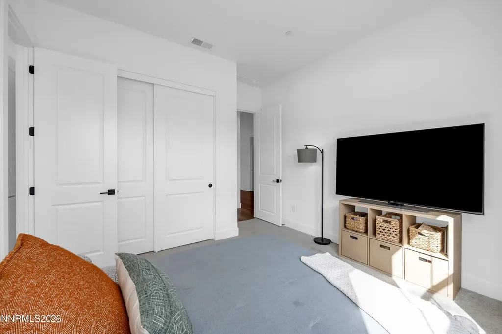 2183 Kinglet Spanish Springs NV 89441