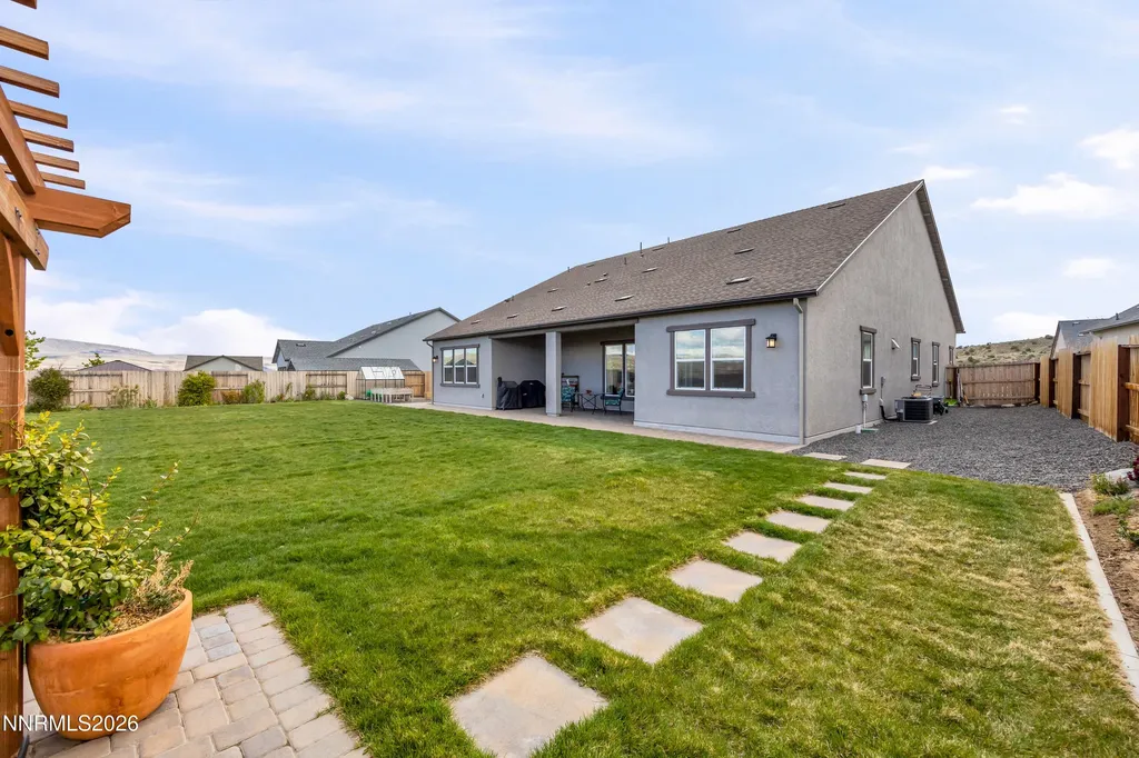 2183 Kinglet Spanish Springs NV 89441