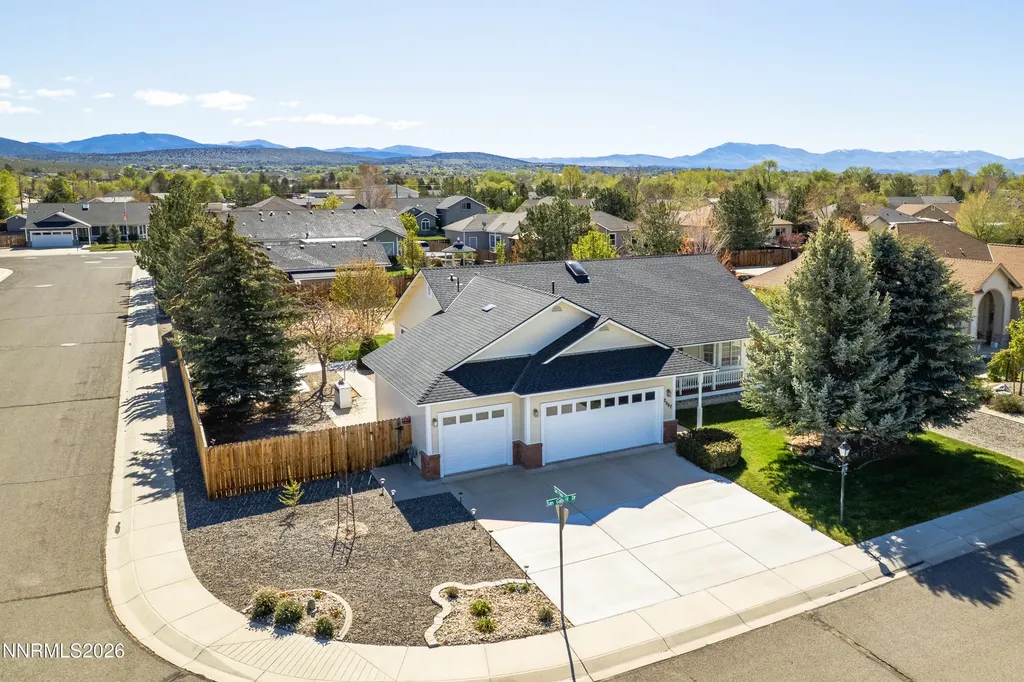 2887 San Gabriel Minden NV 89423