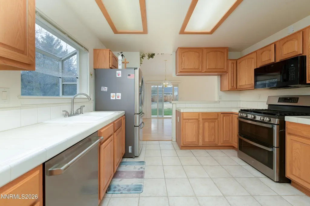 2887 San Gabriel Minden NV 89423