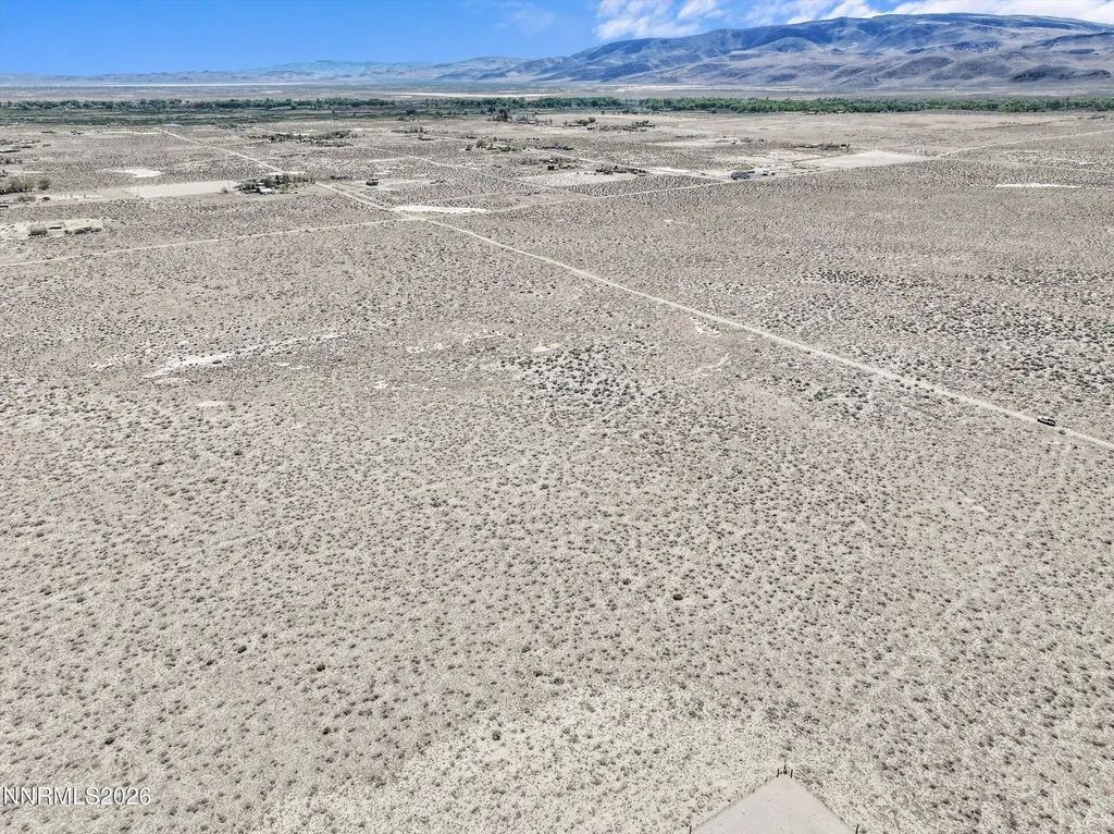 Apn 015-631-09 Silver Springs NV 89429