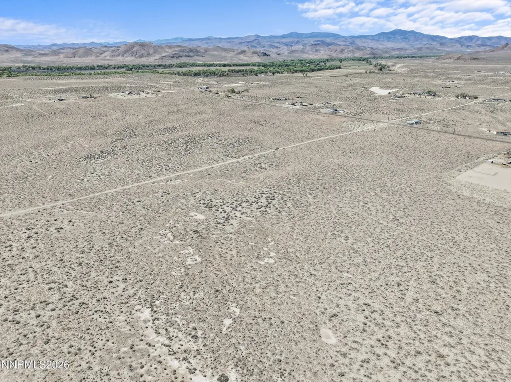Apn 015-631-09 Silver Springs NV 89429