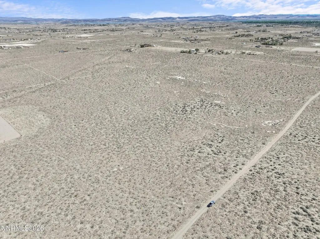 Apn 015-631-09 Silver Springs NV 89429