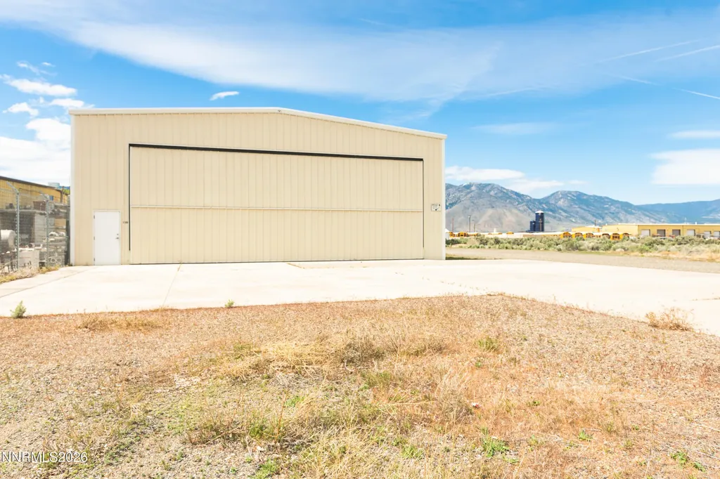 1132 B Airport Minden NV 89423