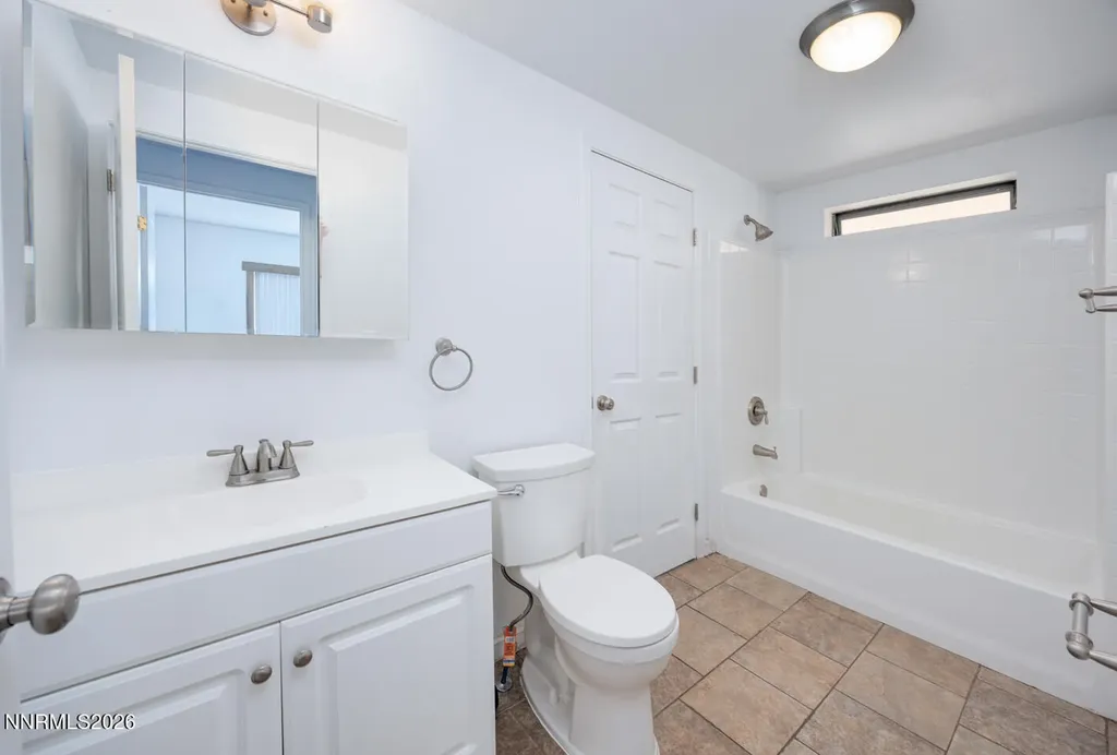 3837 Boyer Fallon NV 89406