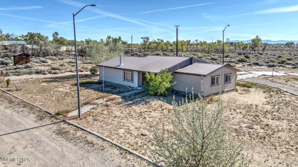 3837 Boyer Fallon NV 89406
