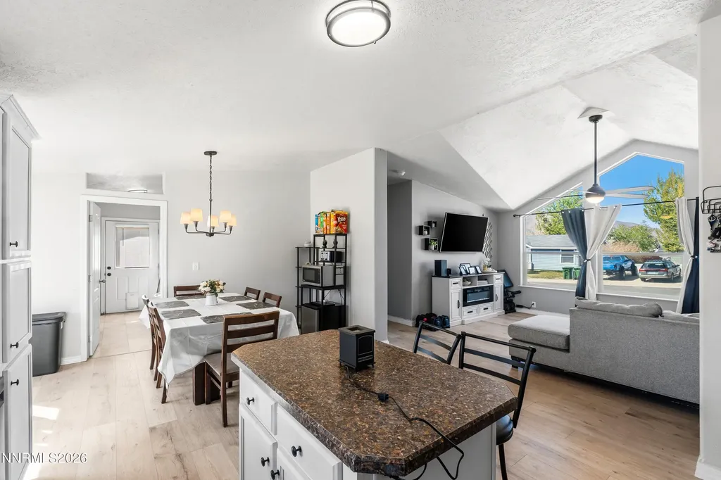 3320 Moon Winnemucca NV 89445